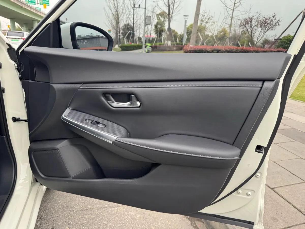 2022 Nissan Sylphy 1.6L 135HP L4 CVT,autocango,china used car exporter,china ev exporter,chinese used car exporter,chinese used ev exporter