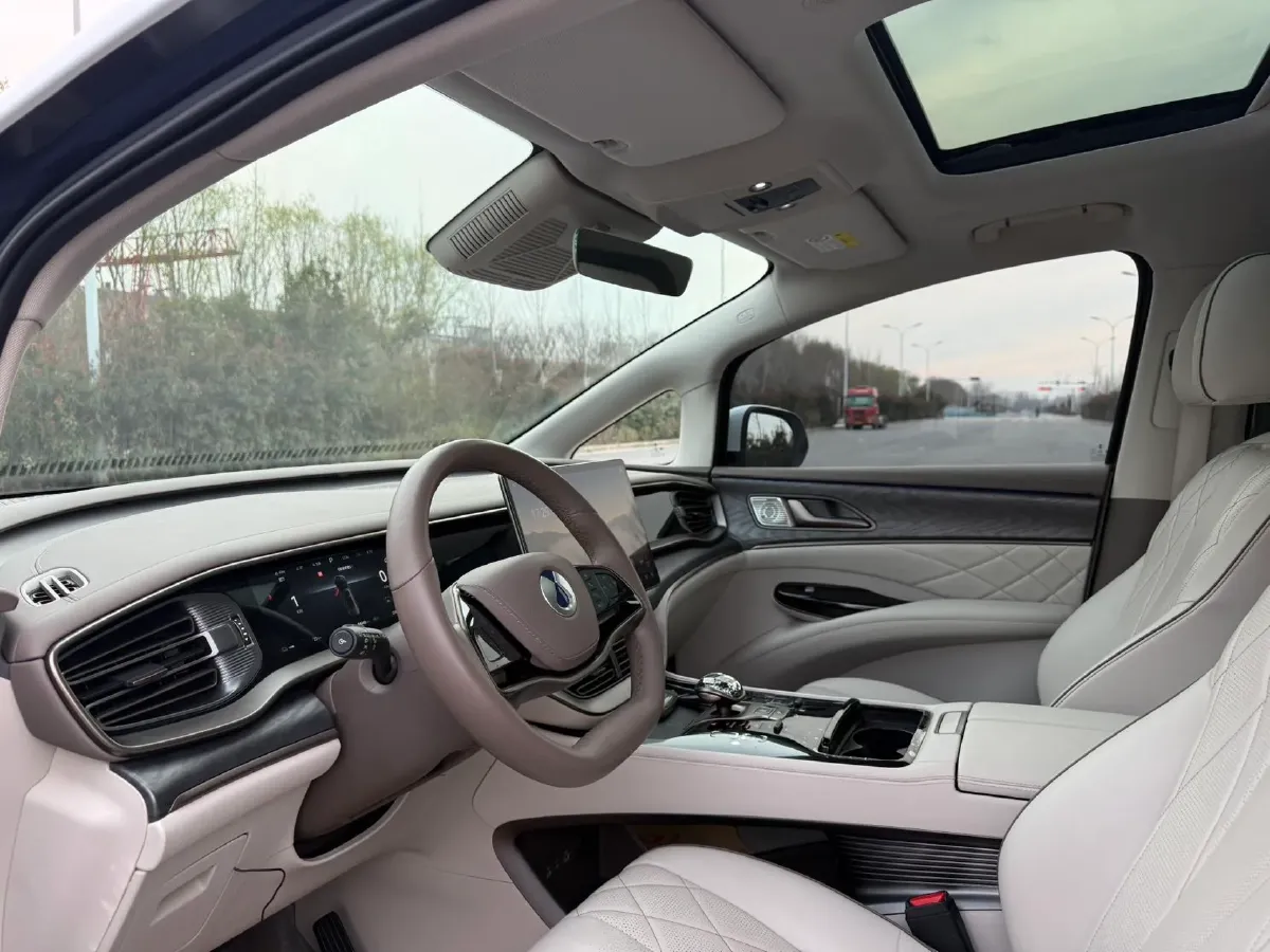 2022 HongQi HS7 3.0T 337HP V6 8AT,autocango,china used car exporter,china ev exporter,chinese used car exporter,chinese used ev exporter