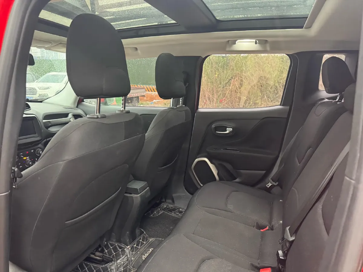 2018 Jeep Renegade 1.4T 150HP L4 7DCT,autocango,china used car exporter,china ev exporter,chinese used car exporter,chinese used ev exporter