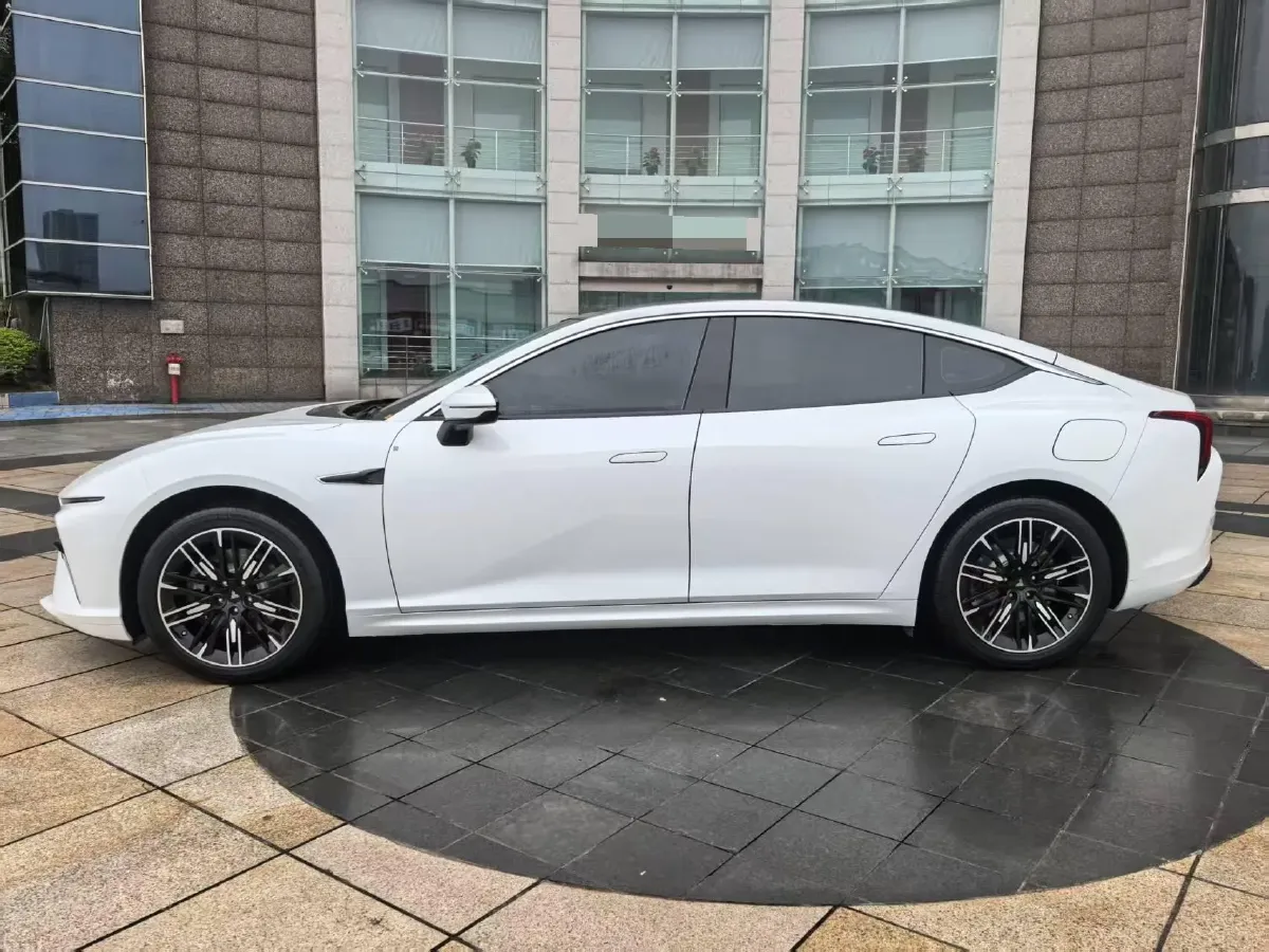 2024 Neta S 1.5L 116HP L4 REEV 31.7KWH,autocango,china used car exporter,china ev exporter,chinese used car exporter,chinese used ev exporter