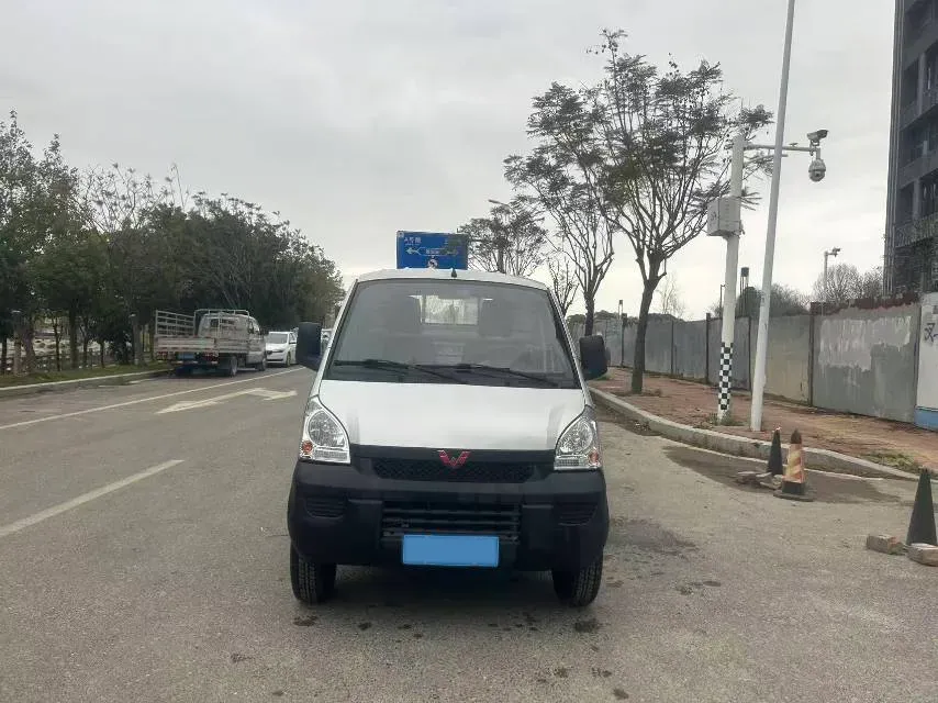2023 WuLing RongGuang Mini Truck 1.5L 102HP L4 5MT,autocango,china used car exporter,china ev exporter,chinese used car exporter,chinese used ev exporter