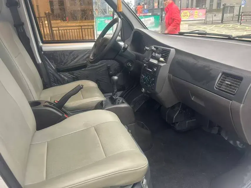 2023 WuLing RongGuang Mini Truck 1.5L 102HP L4 5MT,autocango,china used car exporter,china ev exporter,chinese used car exporter,chinese used ev exporter