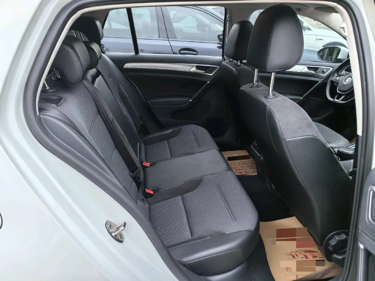 2018 Volkswagen Golf 1.6L 110HP L4 6AT,autocango,china used car exporter,china ev exporter,chinese used car exporter,chinese used ev exporter