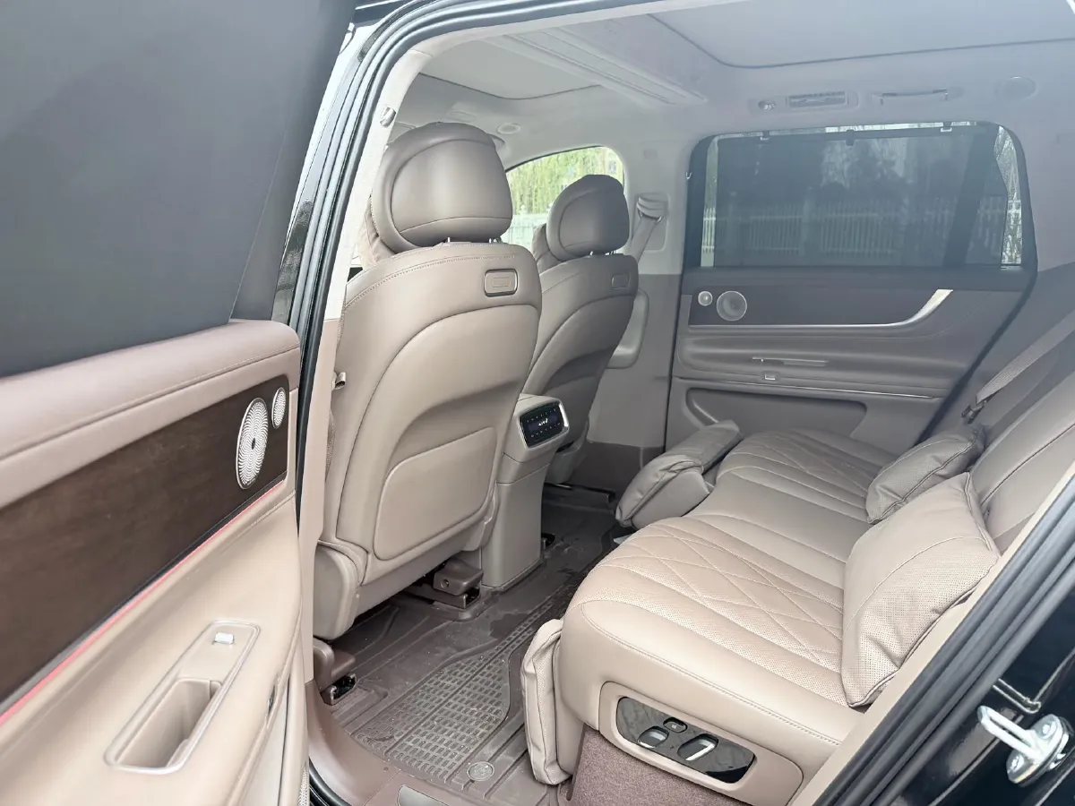 2024 AITO AITO M9 1.5T 152HP L4 REEV 42KWH,autocango,china used car exporter,china ev exporter,chinese used car exporter,chinese used ev exporter