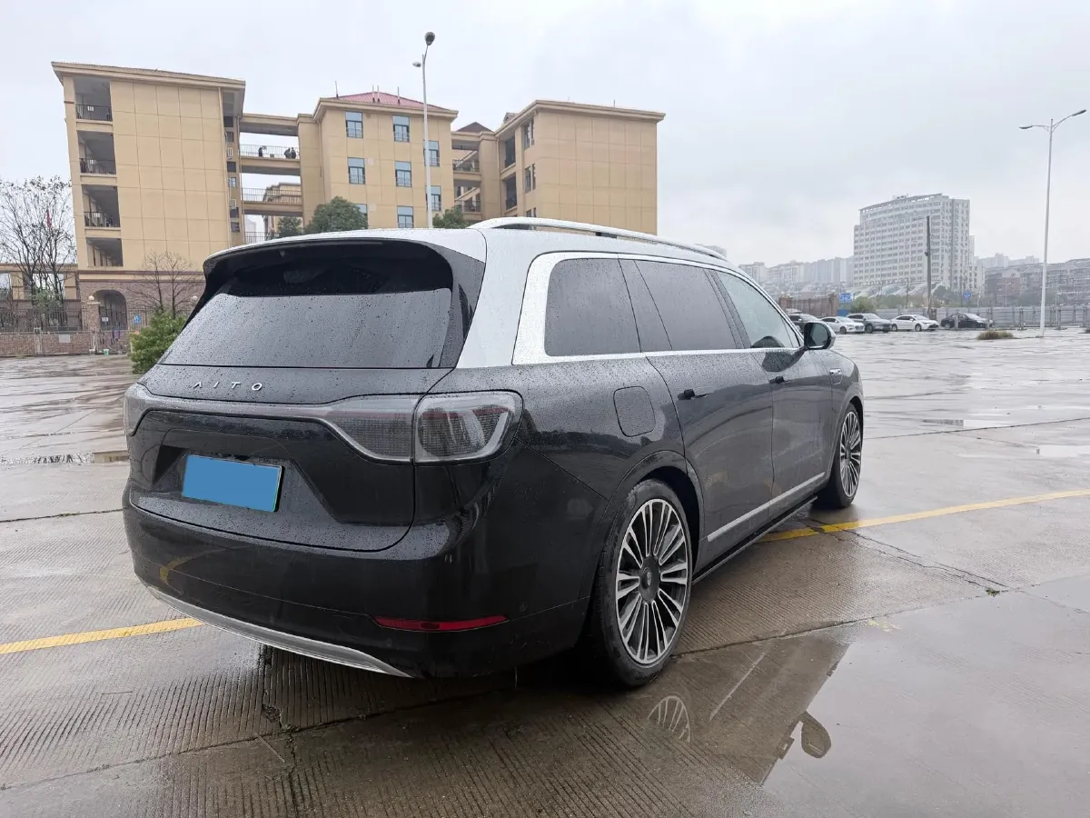 2024 AITO AITO M9 1.5T 152HP L4 REEV 42KWH,autocango,china used car exporter,china ev exporter,chinese used car exporter,chinese used ev exporter