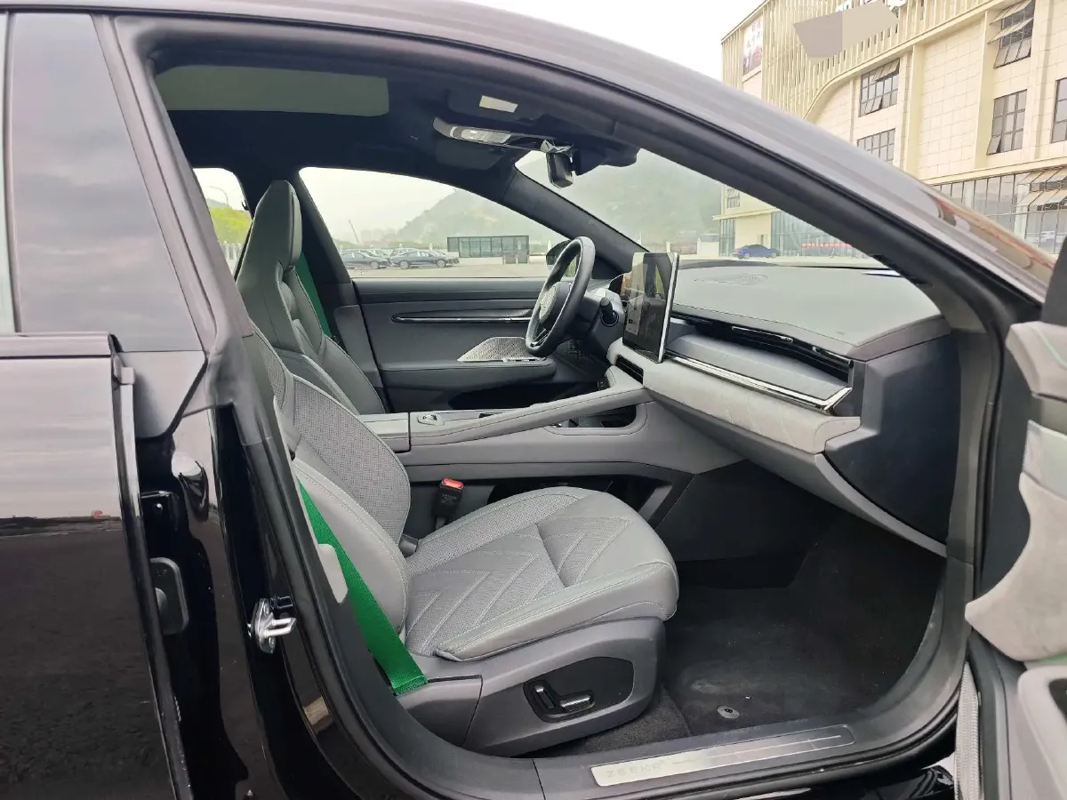 2023 Zeekr 001 BEV 100KWH,autocango,china used car exporter,china ev exporter,chinese used car exporter,chinese used ev exporter