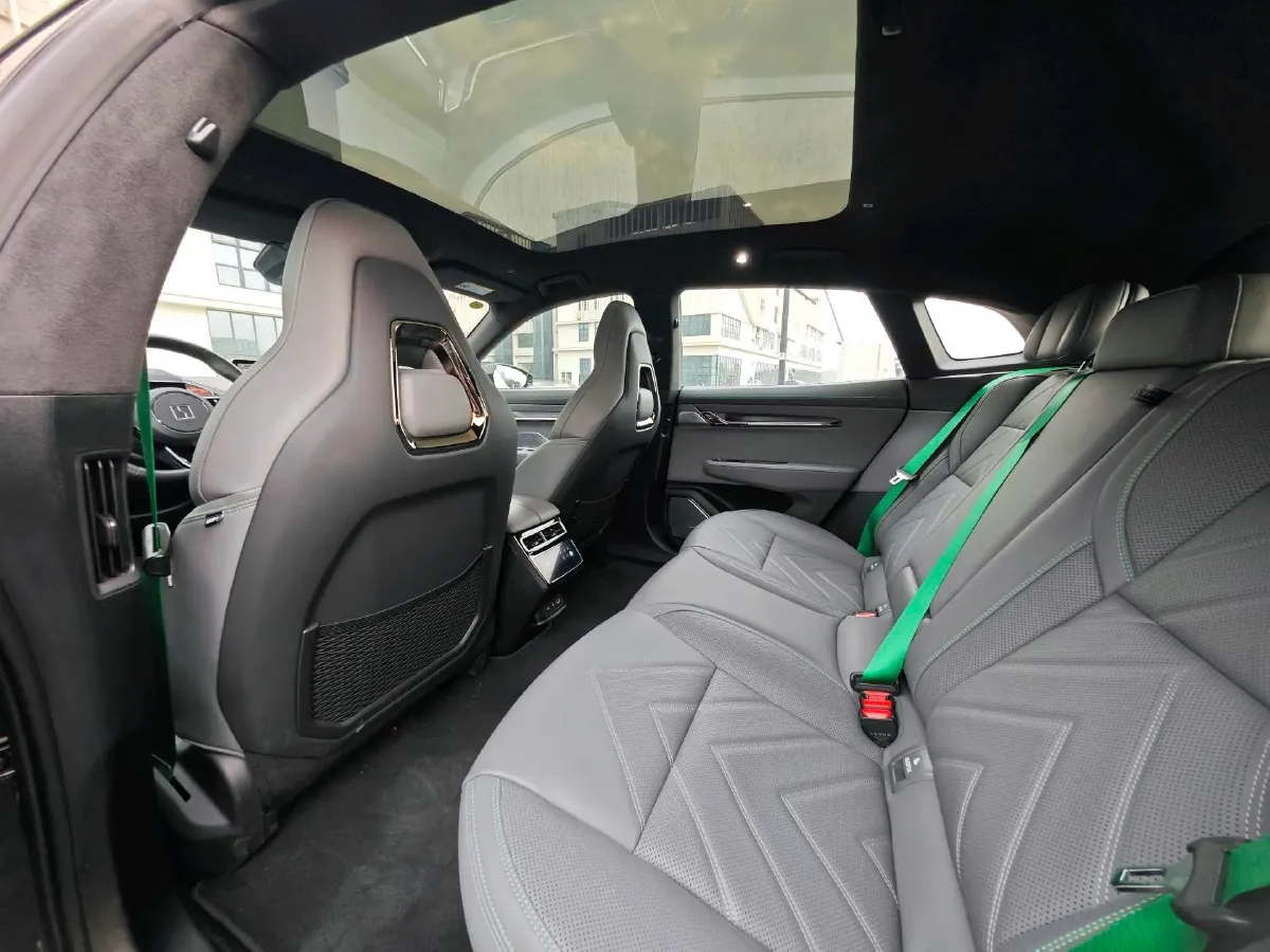 2023 Zeekr 001 BEV 100KWH,autocango,china used car exporter,china ev exporter,chinese used car exporter,chinese used ev exporter