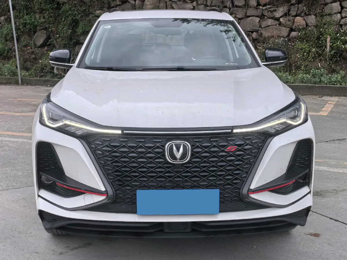 2020 ChangAn CS75 Plus 2.0T 233HP L4 8AT,autocango,china used car exporter,china ev exporter,chinese used car exporter,chinese used ev exporter