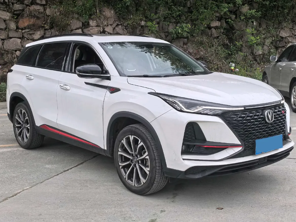 2020 ChangAn CS75 Plus 2.0T 233HP L4 8AT,autocango,china used car exporter,china ev exporter,chinese used car exporter,chinese used ev exporter