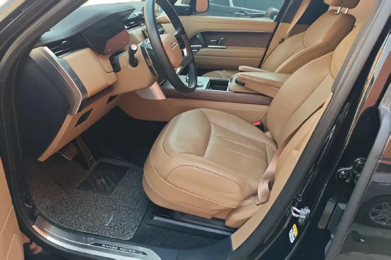 2025 Land Rover Range Rover 3.0T 400HP L6 8AT,autocango,china used car exporter,china ev exporter,chinese used car exporter,chinese used ev exporter