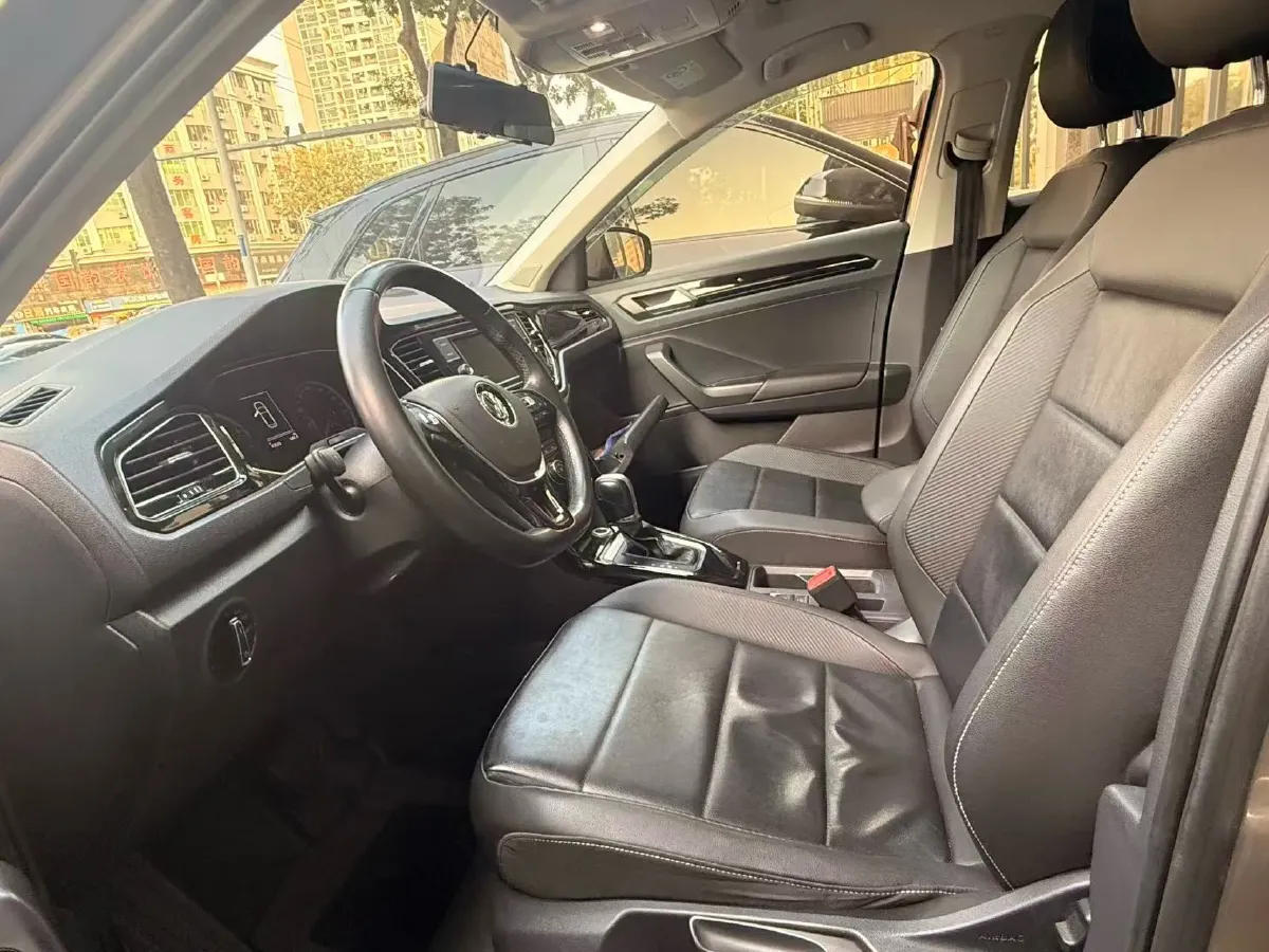 2018 Borgward BX7 2.0T 224HP L4 6AT,autocango,china used car exporter,china ev exporter,chinese used car exporter,chinese used ev exporter