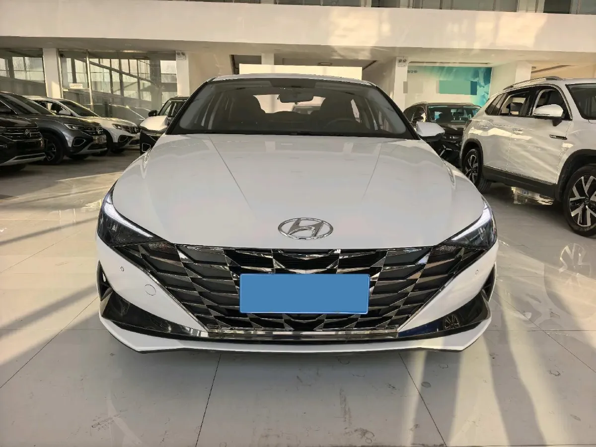2022 Hyundai Elantra 1.5L 115HP L4 CVT,autocango,china used car exporter,china ev exporter,chinese used car exporter,chinese used ev exporter