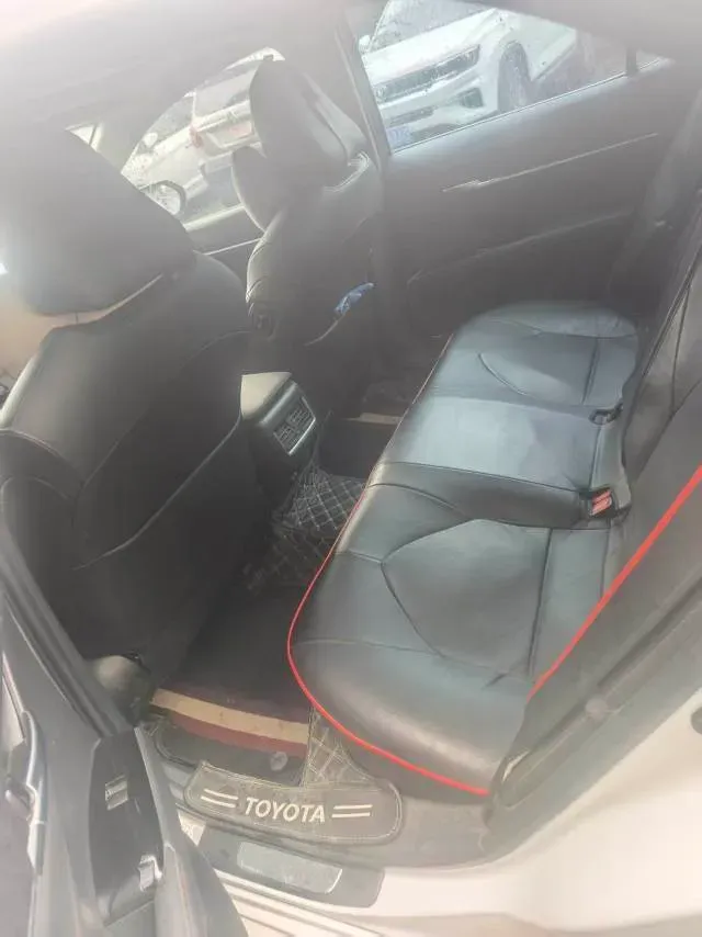 2021 Toyota Camry 2.5L 209HP L4 8AT,autocango,china used car exporter,china ev exporter,chinese used car exporter,chinese used ev exporter