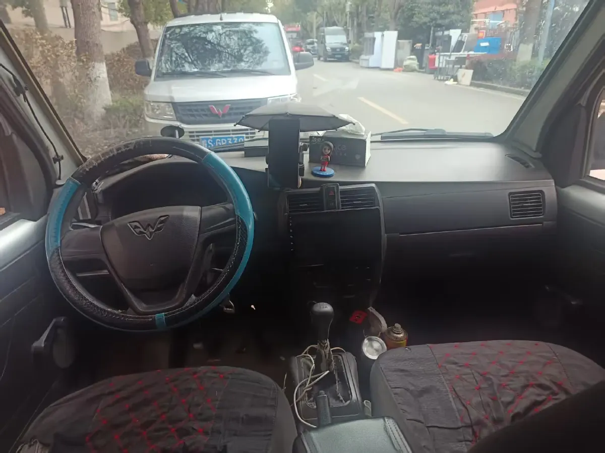 2021 SWM X2 1.5L 112HP L4 5MT,autocango,china used car exporter,china ev exporter,chinese used car exporter,chinese used ev exporter