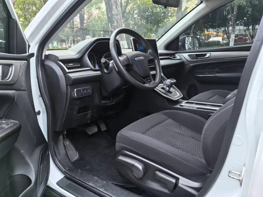 2023 Haval M6 1.5T 150HP L4 7DCT,autocango,china used car exporter,china ev exporter,chinese used car exporter,chinese used ev exporter