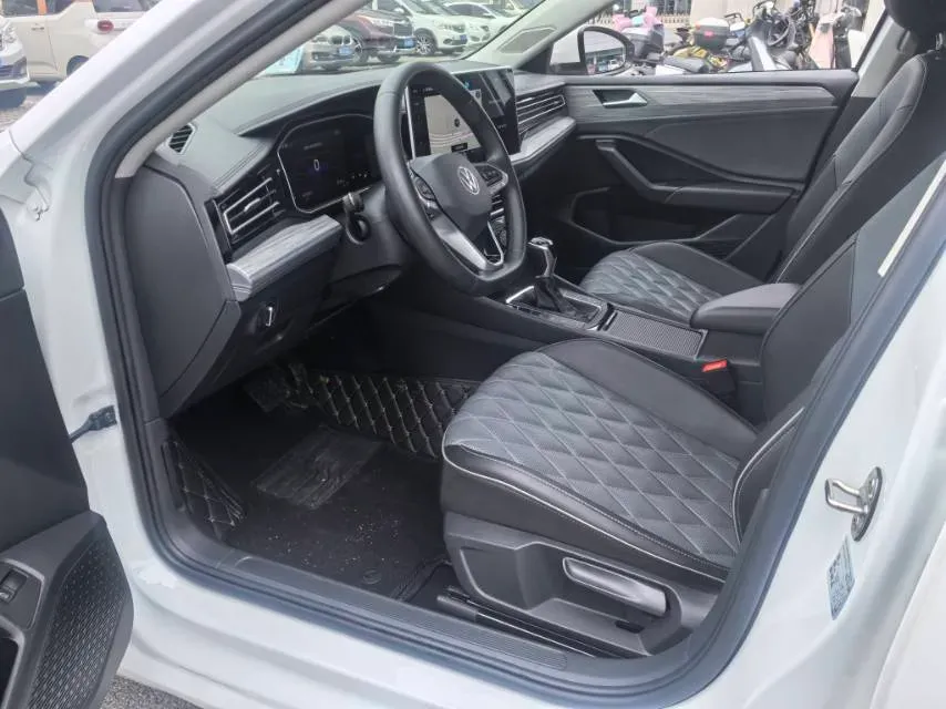 2023 Volkswagen Sagitar 1.5T 160HP L4 7DCT,autocango,china used car exporter,china ev exporter,chinese used car exporter,chinese used ev exporter