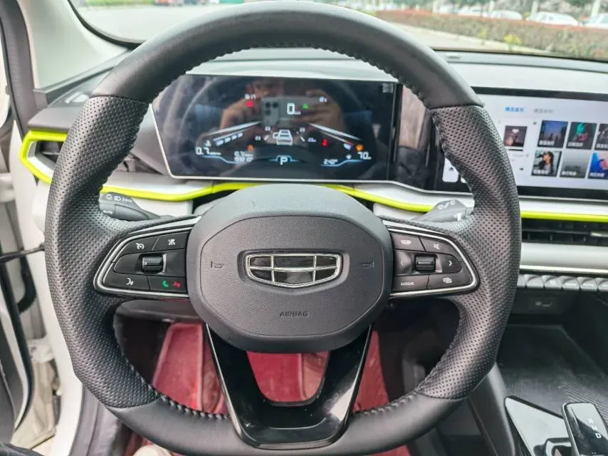 2023 Geely Coolray 1.5T 181HP L4 7DCT,autocango,china used car exporter,china ev exporter,chinese used car exporter,chinese used ev exporter