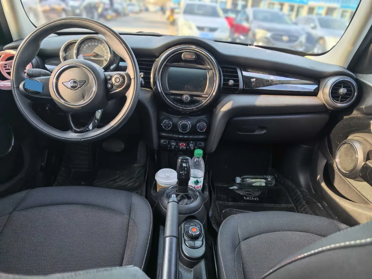 2021 MINI MINI 1.5T 102HP L3 7DCT,autocango,china used car exporter,china ev exporter,chinese used car exporter,chinese used ev exporter