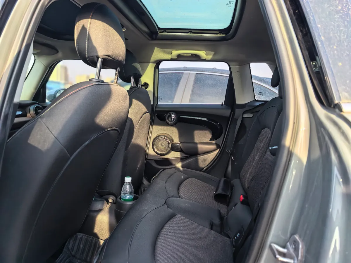 2021 MINI MINI 1.5T 102HP L3 7DCT,autocango,china used car exporter,china ev exporter,chinese used car exporter,chinese used ev exporter