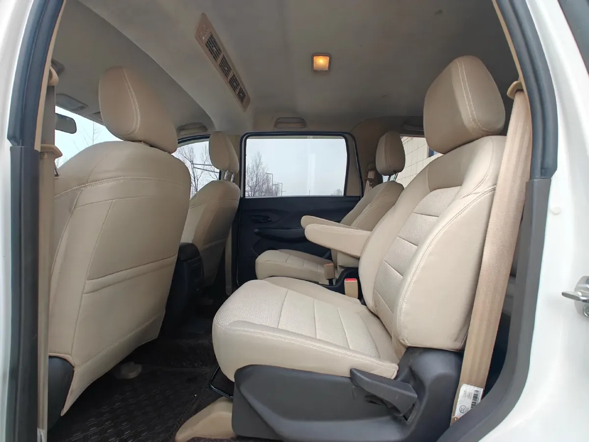 2021 WuLing RongGuang New Truck 1.5L 99HP L4 5MT,autocango,china used car exporter,china ev exporter,chinese used car exporter,chinese used ev exporter