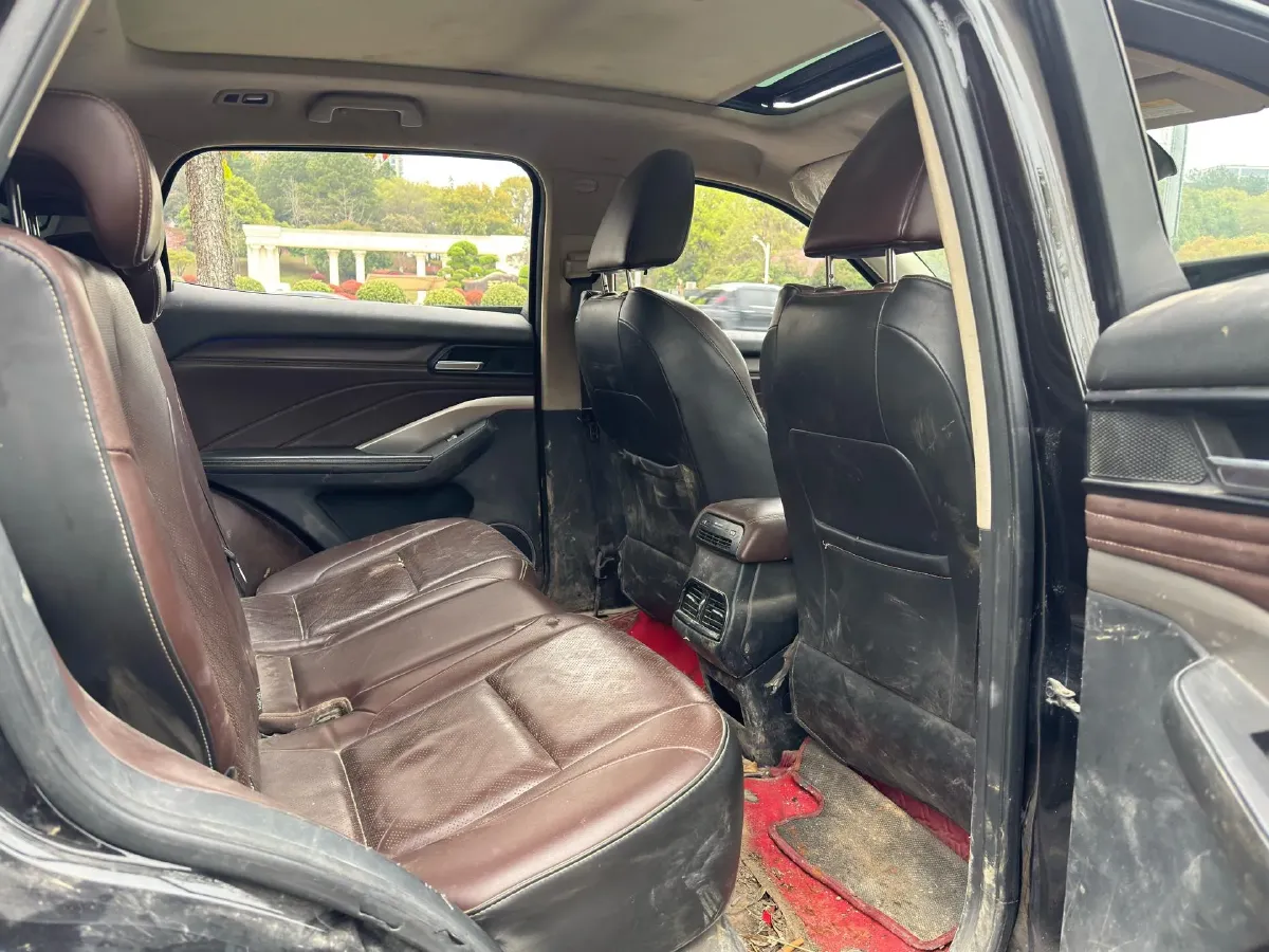 2018 WEY VV6 2.0T 197HP L4 7DCT,autocango,china used car exporter,china ev exporter,chinese used car exporter,chinese used ev exporter