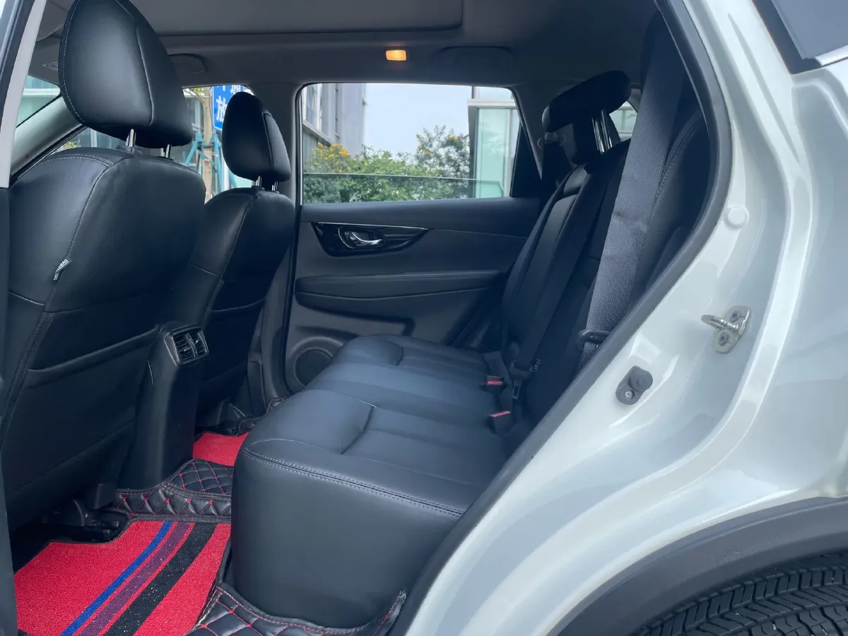 2021 Nissan X-Trail 2.0L 151HP L4 CVT,autocango,china used car exporter,china ev exporter,chinese used car exporter,chinese used ev exporter