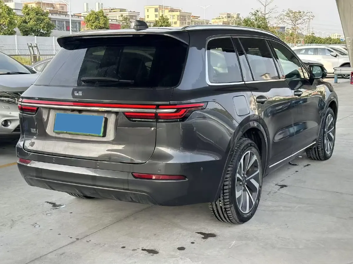 2021 Li ONE Range Extended 131HP REEV 40.5KWH,autocango,china used car exporter,china ev exporter,chinese used car exporter,chinese used ev exporter