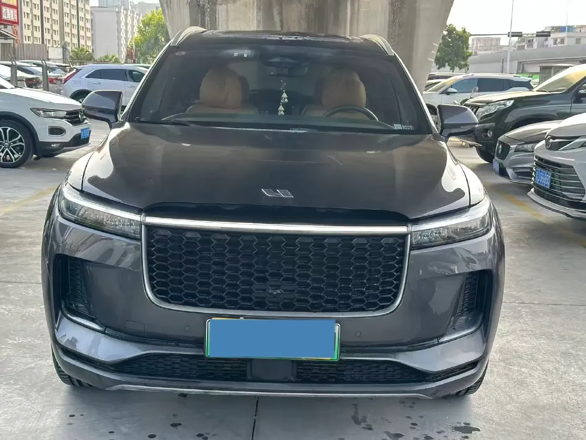 2021 Li ONE Range Extended 131HP REEV 40.5KWH,autocango,china used car exporter,china ev exporter,chinese used car exporter,chinese used ev exporter