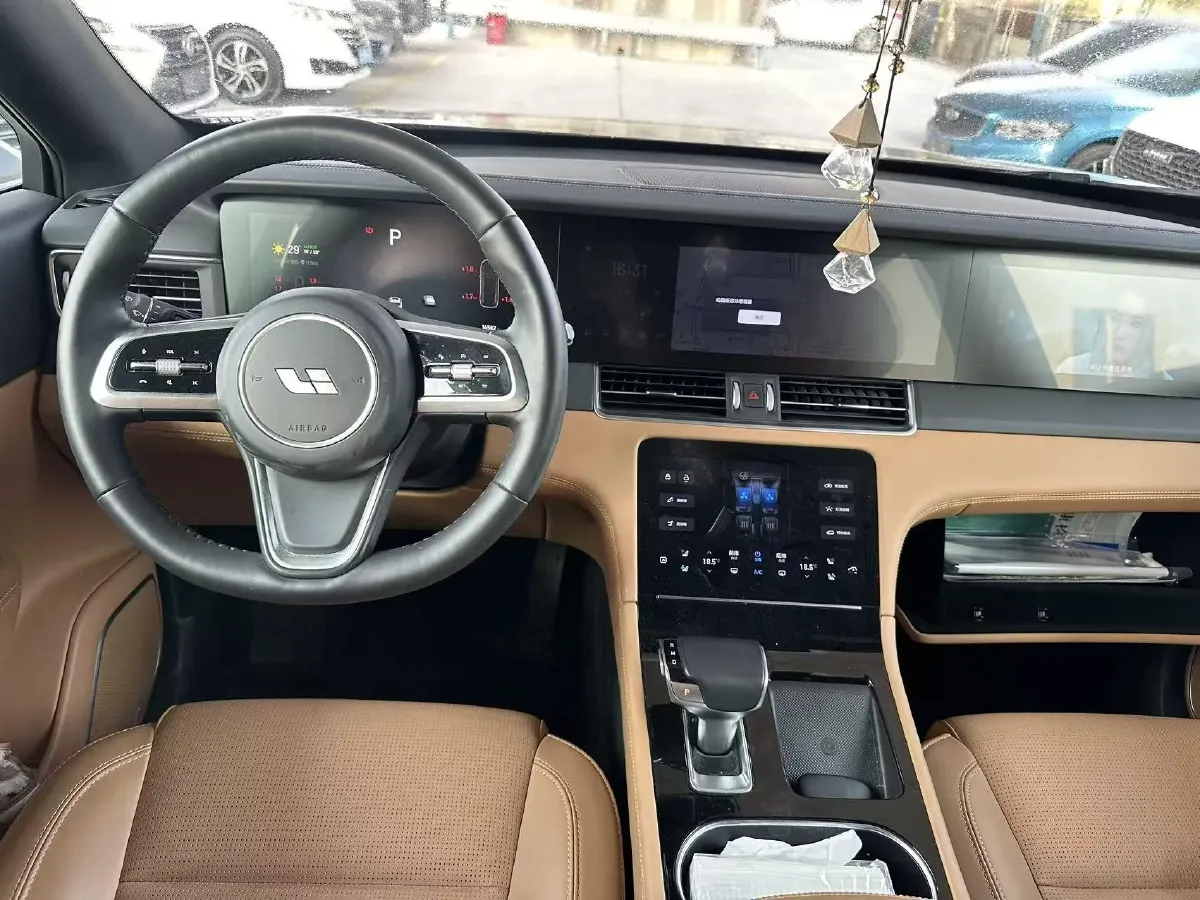 2021 Li ONE Range Extended 131HP REEV 40.5KWH,autocango,china used car exporter,china ev exporter,chinese used car exporter,chinese used ev exporter