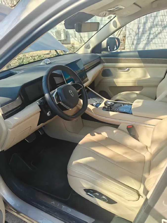 2022 Volvo S60 2.0T 197HP L4 8AT,autocango,china used car exporter,china ev exporter,chinese used car exporter,chinese used ev exporter