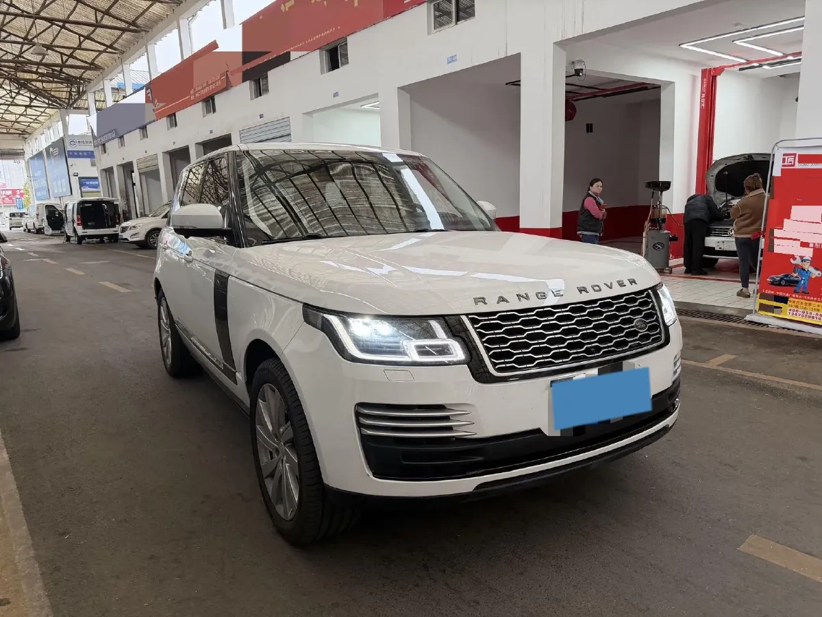 2018 Land Rover Range Rover Evoque 2.0T 241HP L4 9AT,autocango,china used car exporter,china ev exporter,chinese used car exporter,chinese used ev exporter