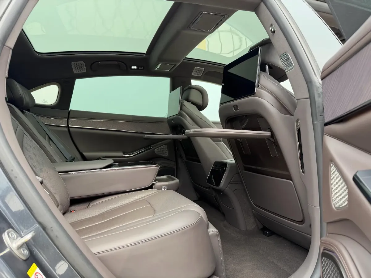 2024 Denza DenzaZ9 2.0T 207HP L4 E-CVT PHEV 38.5KWH,autocango,china used car exporter,china ev exporter,chinese used car exporter,chinese used ev exporter