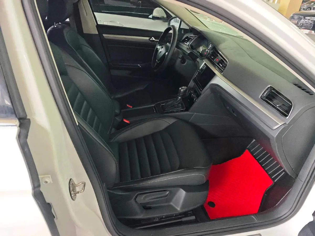 2019 Volkswagen Passat 1.4T 150HP L4 7DCT,autocango,china used car exporter,china ev exporter,chinese used car exporter,chinese used ev exporter