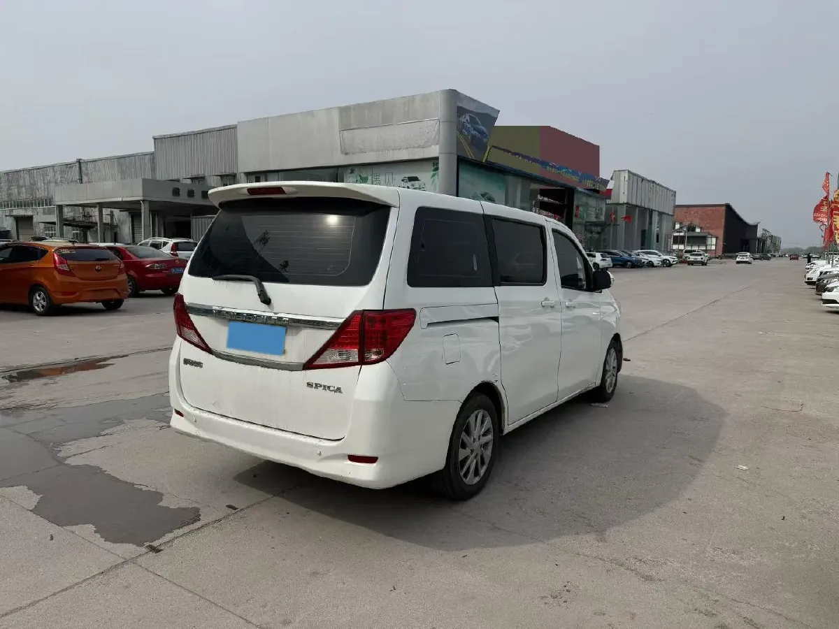2018 Yema SiPaiKa 1.5L 112HP L4 5MT,autocango,china used car exporter,china ev exporter,chinese used car exporter,chinese used ev exporter