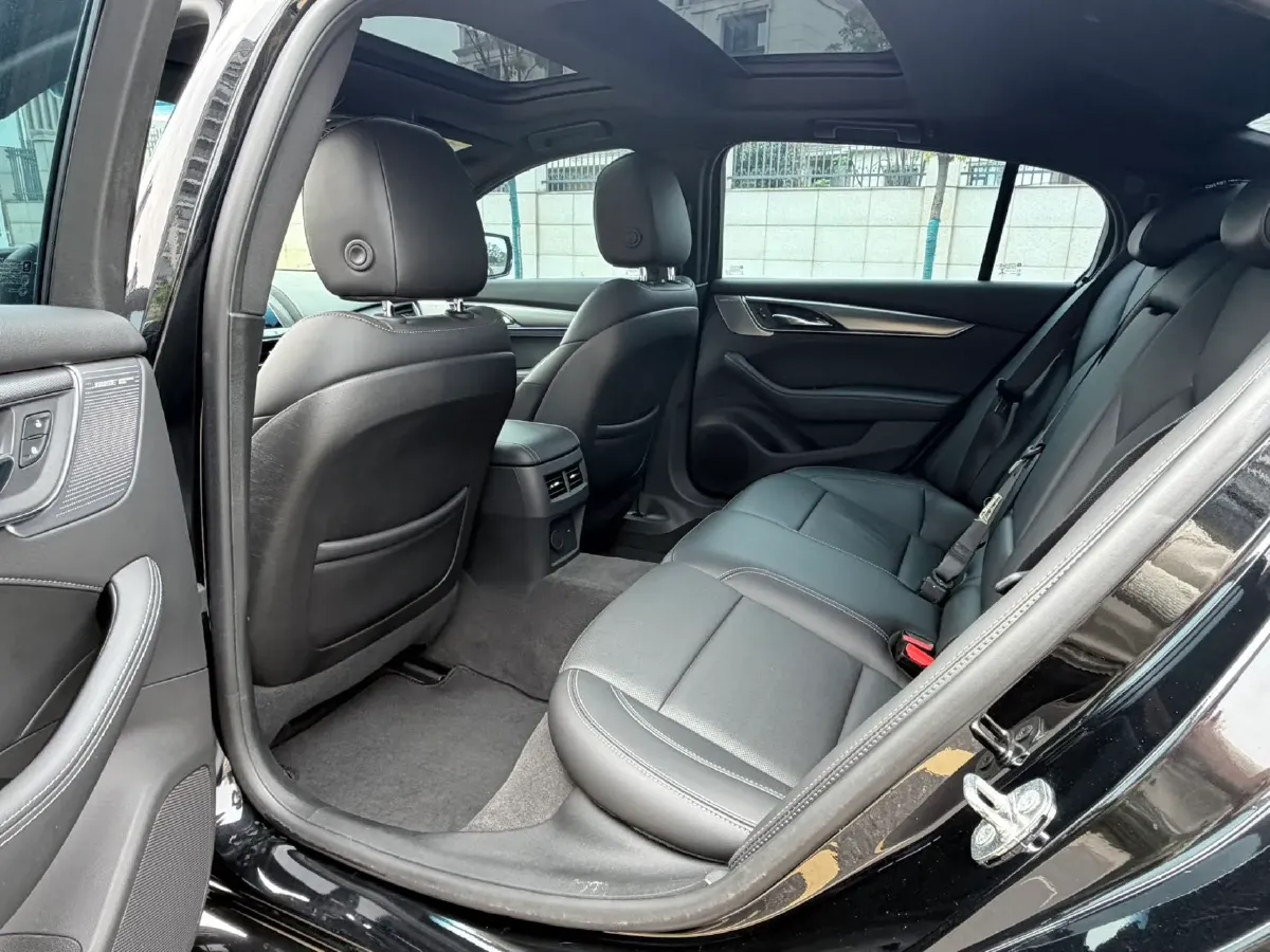 2021 Cadillac CT5 2.0T 237HP L4 10AT,autocango,china used car exporter,china ev exporter,chinese used car exporter,chinese used ev exporter