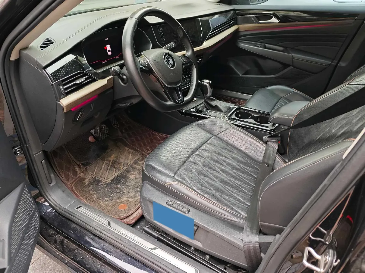 2020 Volkswagen Passat 2.0T 186HP L4 7DCT,autocango,china used car exporter,china ev exporter,chinese used car exporter,chinese used ev exporter