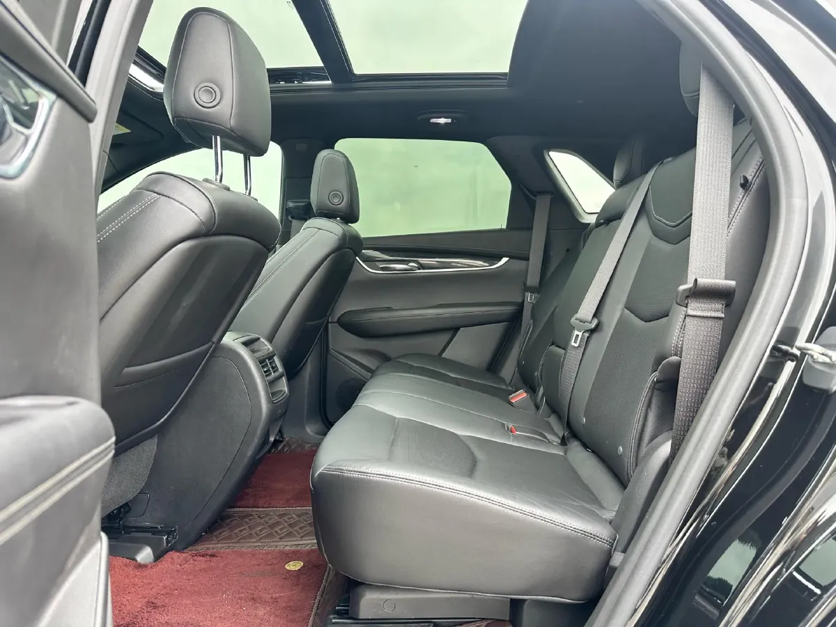 2021 Cadillac XT5 2.0T 237HP L4 9AT,autocango,china used car exporter,china ev exporter,chinese used car exporter,chinese used ev exporter