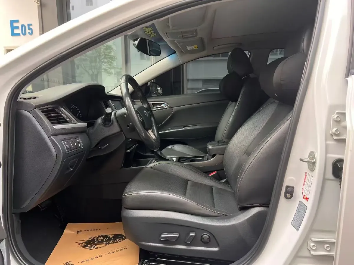 2017 Hyundai Mistra 1.8L 143HP L4 6AT,autocango,china used car exporter,china ev exporter,chinese used car exporter,chinese used ev exporter