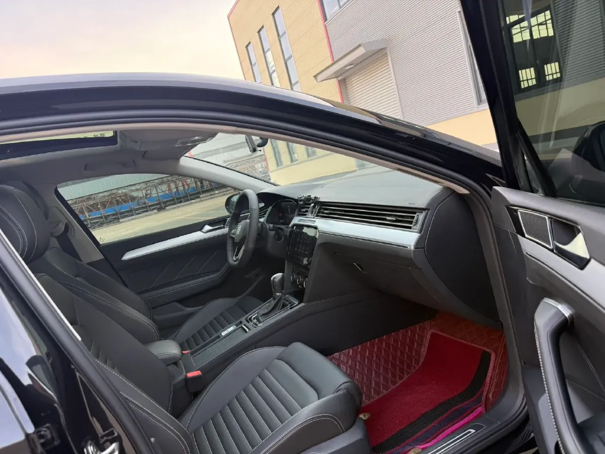 2023 Volkswagen Magotan 1.4T 150HP L4 7DCT,autocango,china used car exporter,china ev exporter,chinese used car exporter,chinese used ev exporter