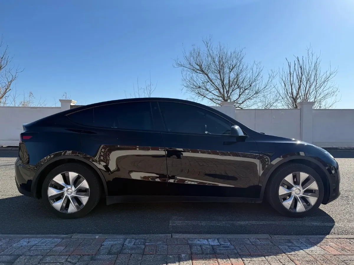 2022 Tesla Model Y BEV 60KWH,autocango,china used car exporter,china ev exporter,chinese used car exporter,chinese used ev exporter