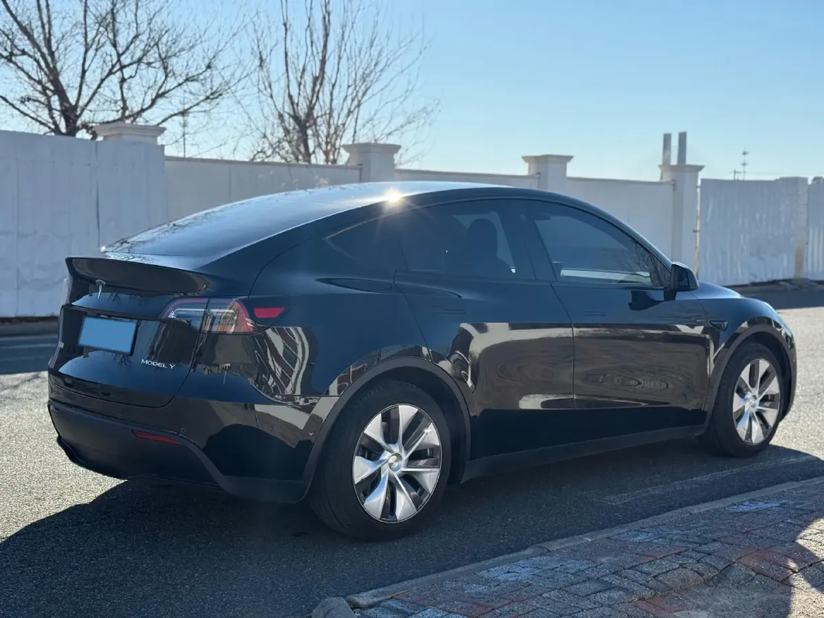 2022 Tesla Model Y BEV 60KWH,autocango,china used car exporter,china ev exporter,chinese used car exporter,chinese used ev exporter