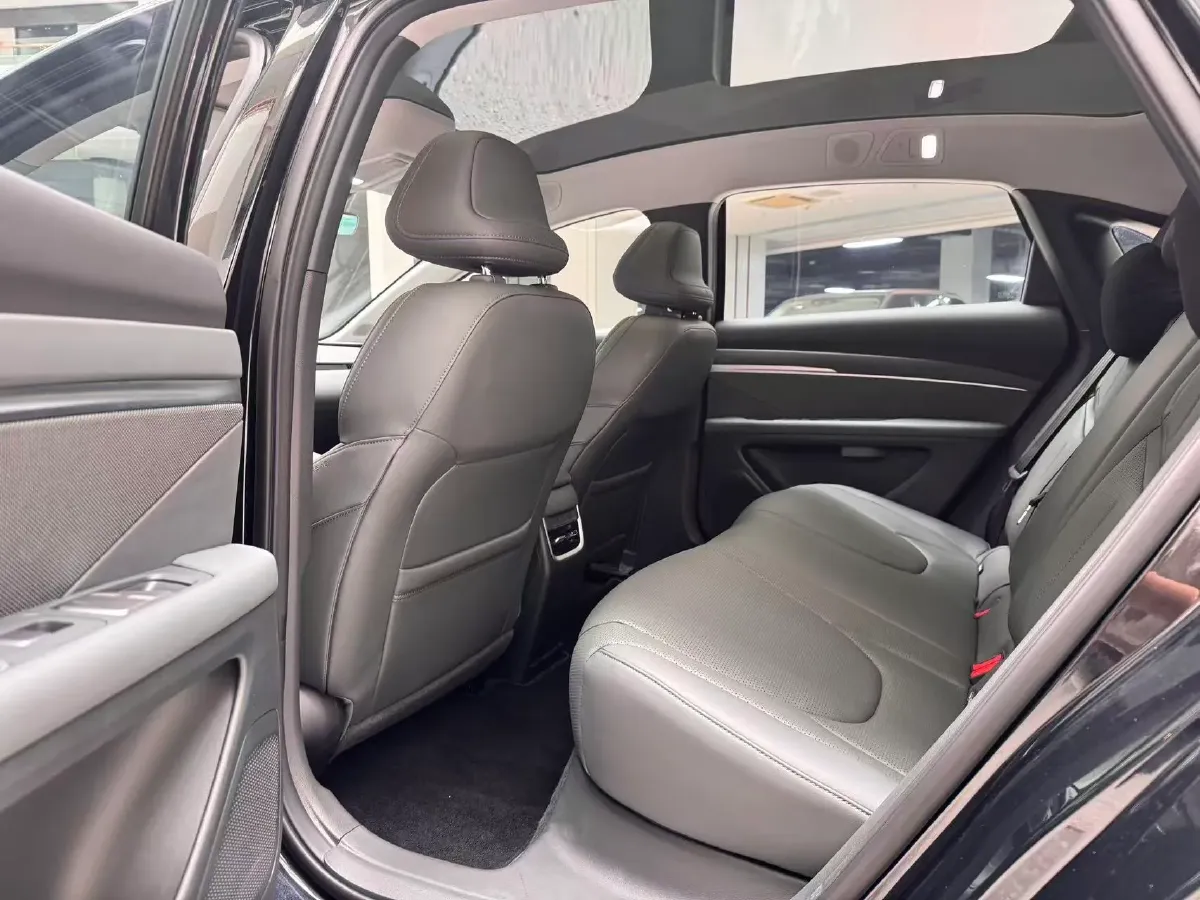 2024 Xpeng MONA M03 BEV 51.8KWH,autocango,china used car exporter,china ev exporter,chinese used car exporter,chinese used ev exporter