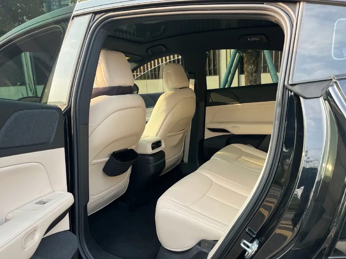 2024 Xpeng G6 BEV 66KWH,autocango,china used car exporter,china ev exporter,chinese used car exporter,chinese used ev exporter