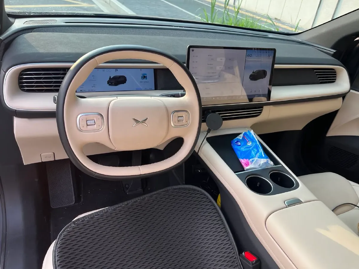 2024 Xpeng G6 BEV 66KWH,autocango,china used car exporter,china ev exporter,chinese used car exporter,chinese used ev exporter