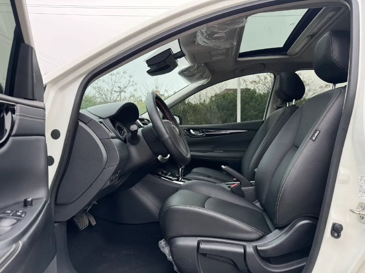 2024 Nissan Tiida 1.6L 122HP L4 CVT,autocango,china used car exporter,china ev exporter,chinese used car exporter,chinese used ev exporter