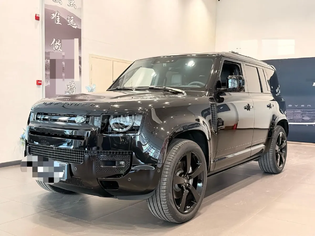 2025 Land Rover Defender 3.0T 400HP L6 8AT,autocango,china used car exporter,china ev exporter,chinese used car exporter,chinese used ev exporter