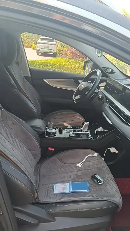 2022 Chery Tiggo 8 Plus 1.6T 197HP L4 7DCT,autocango,china used car exporter,china ev exporter,chinese used car exporter,chinese used ev exporter