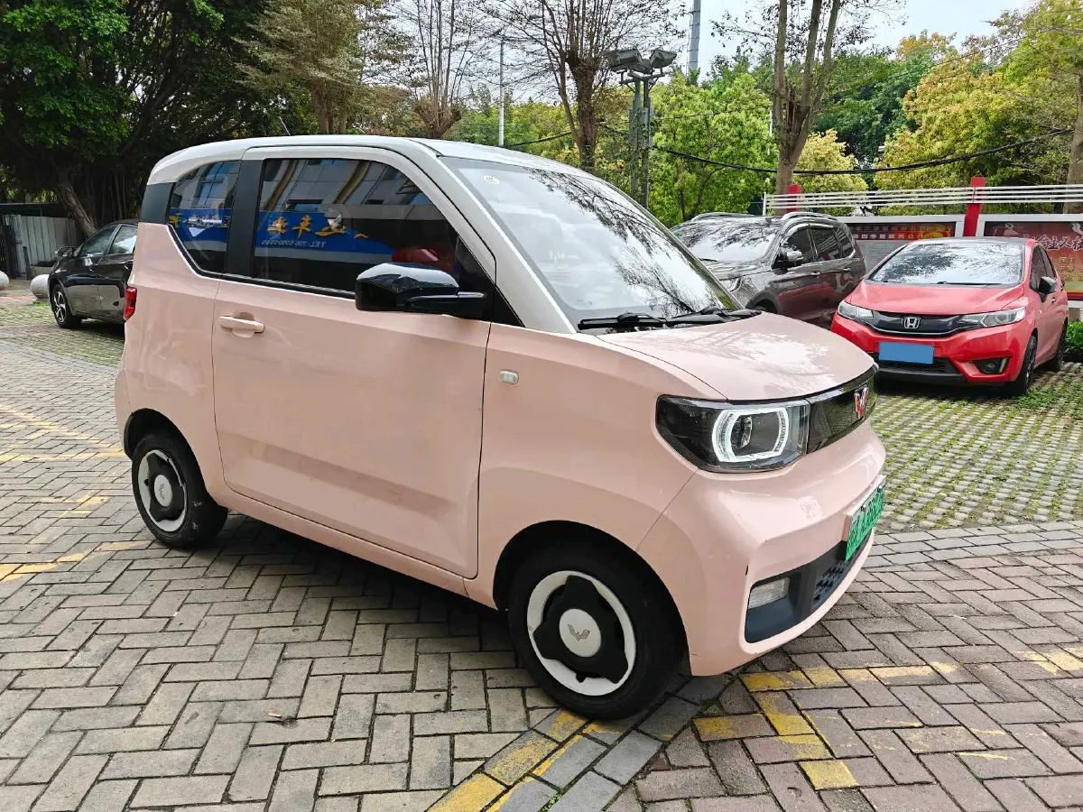 2021 WuLing HongGuang MINI EV BEV 13.9KWH,autocango,china used car exporter,china ev exporter,chinese used car exporter,chinese used ev exporter