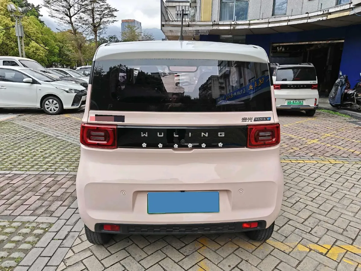 2021 WuLing HongGuang MINI EV BEV 13.9KWH,autocango,china used car exporter,china ev exporter,chinese used car exporter,chinese used ev exporter