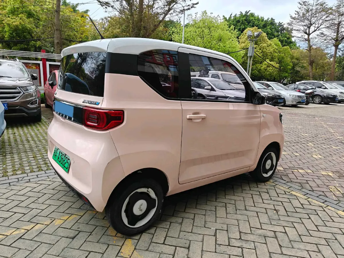 2021 WuLing HongGuang MINI EV BEV 13.9KWH,autocango,china used car exporter,china ev exporter,chinese used car exporter,chinese used ev exporter